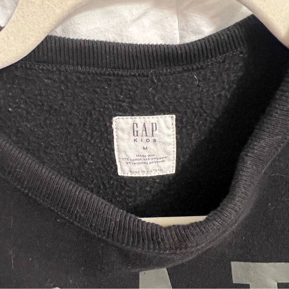 GAP Black Pullover Sweater - Picture 2 of 3